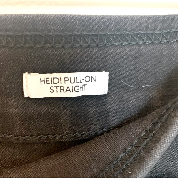 Nine West Heidi Pull-On Straight Leg Black Jean Size 6 - Picture 5 of 9